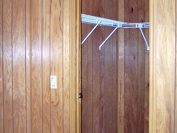 5th image of 3265 Susan Cir S