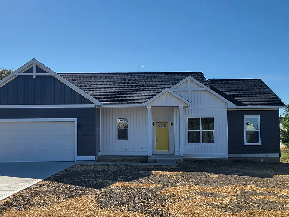 405 Sugar Maple Ln