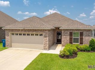 4772 Viola Farms Dr, Addis, LA 70710