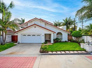 201 La Costa Ct, Costa Mesa, CA 92627