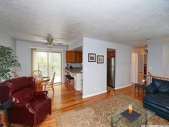 3rd image of 769 E Whispering Pine Dr