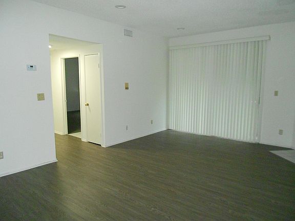 5th image of 1400 Camden Ave APT 102
