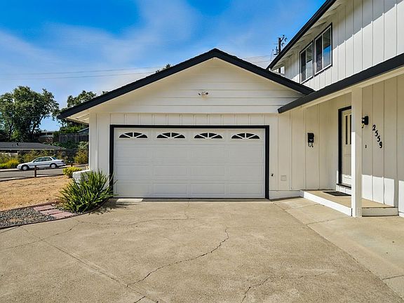 2nd image of 2559 Las Gallinas Avenue