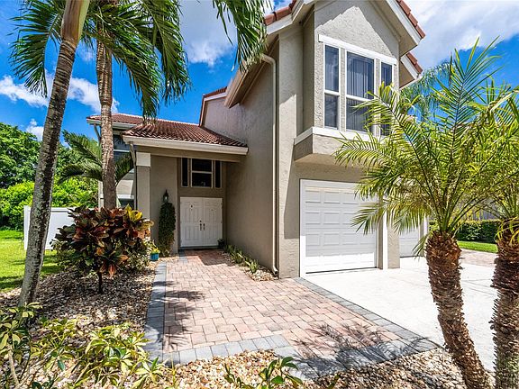 3rd image of 6520 NW 57th Lane