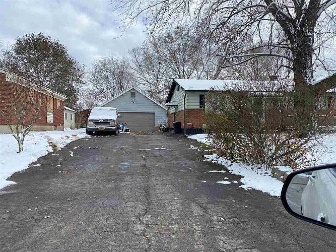 2nd image of 3512 Beryl Rd