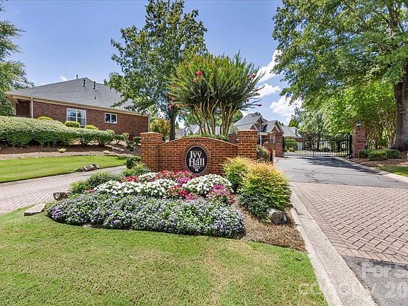 2nd image of 10401 Newberry Park Ln