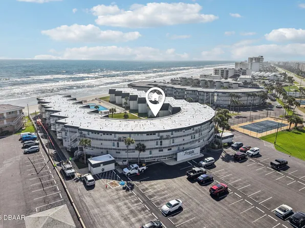 4831 Saxon Dr #104, New Smyrna Beach, FL 32169