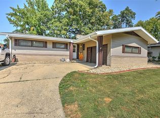 52 Ridge Lane Dr, Decatur, IL 62521