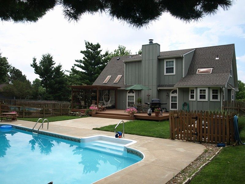 1117 NW Roanoke Dr, Blue Springs, MO 64015 Zillow
