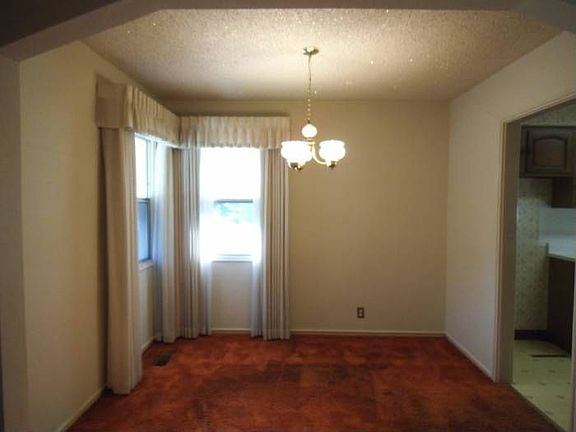 Formal Dining