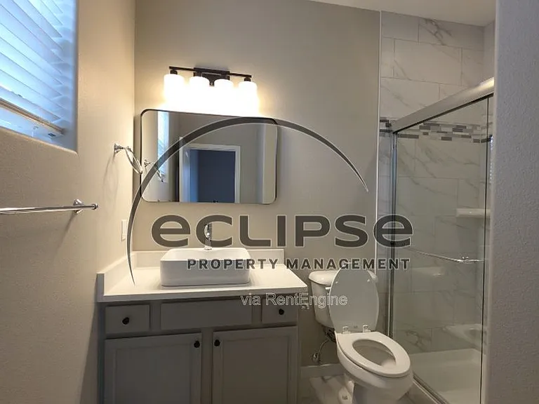 505 Washington Ave — Photo 8