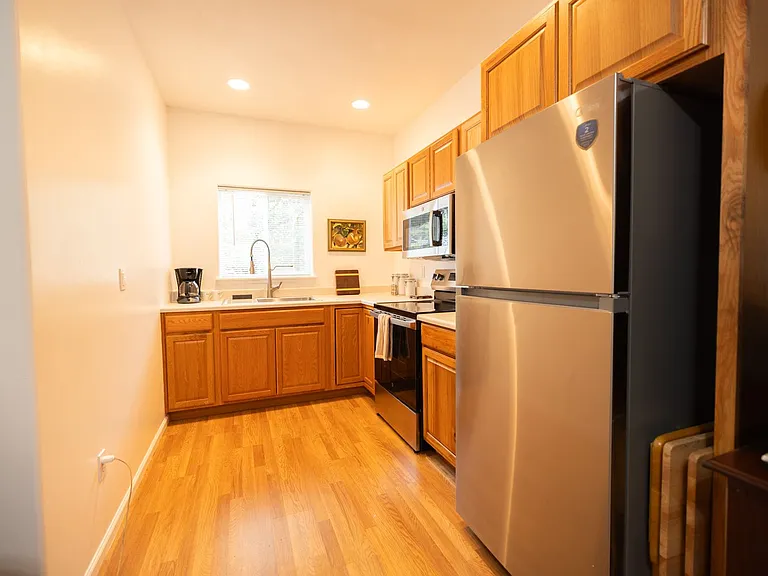 327 Dawn Allan Dr #A-JDS327A — Photo 4