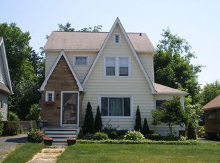 17001 Truax Ave, Cleveland, OH 44111