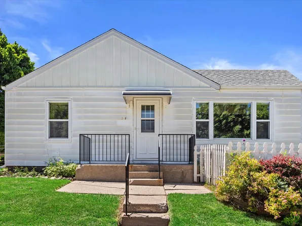 1930 East Norwich AVENUE, Saint Francis, WI 53235