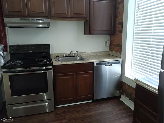 5th image of 208 Adamson Sq #G