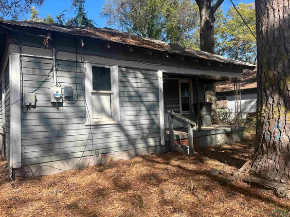 703 E Wright St, Marshall, TX 75670