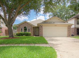 16123 Canaridge Dr, Houston, TX 77053