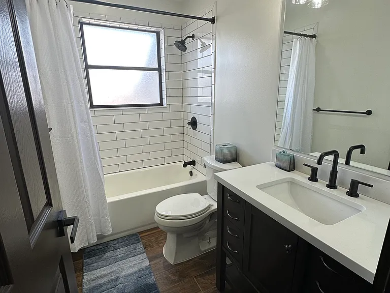 15832 Stonetower St — Photo 9