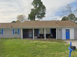 1212 Dragon Ln, Chesapeake, VA 23323