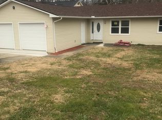 5341 Country Club Dr, Huntington, WV 25705