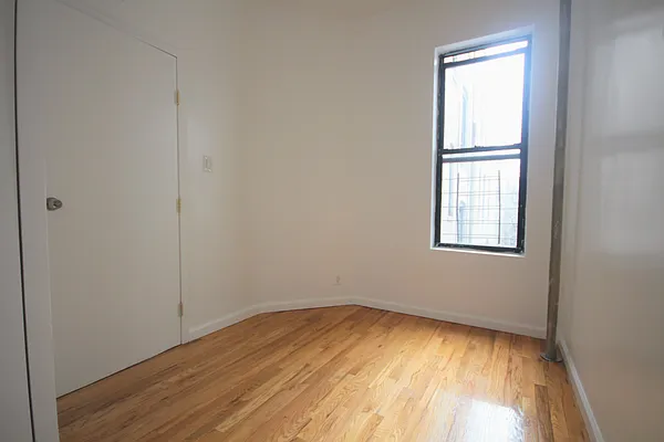 Rented by Compass | media 19