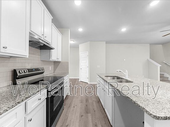 5th image of 108 Peterson St NW