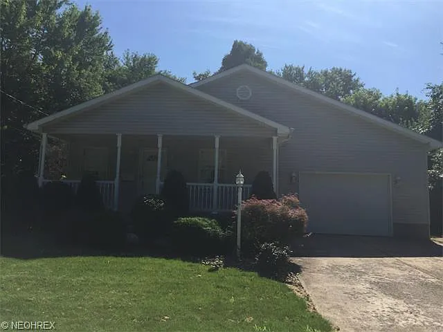 863 Keefer Rd photo 1