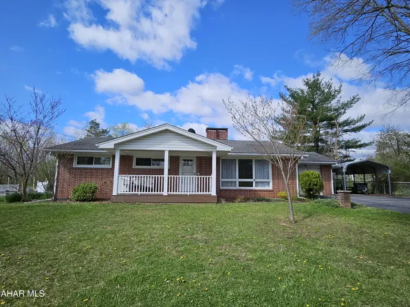 1422 N Montgomery St, Hollidaysburg, PA 16648