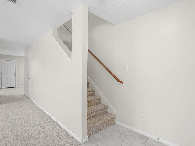 1312 Annalea Dr — Photo 11