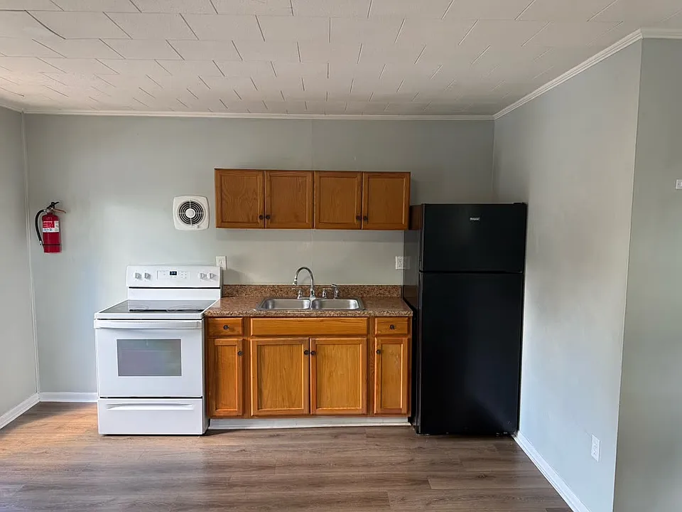 11542 Somerset Ave #8