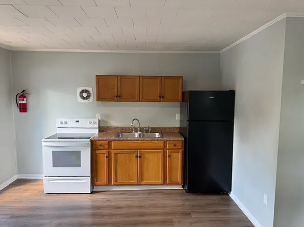 11542 Somerset Ave #8, Princess Anne, MD 21853