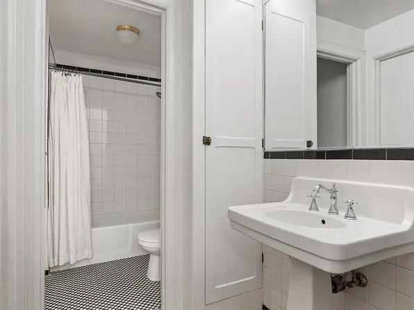 394 4th Street image 10 of 10