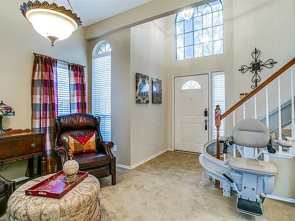 3rd image of 3803 Branch Hollow Pl