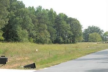 1st image of 6806 Trace Dr