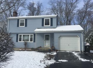 37 Lauren Ln, Norwich, CT 06360