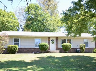 300 Valley View Dr, White House, TN 37188
