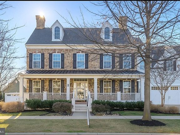 2nd image of 253 Wickerberry Dr