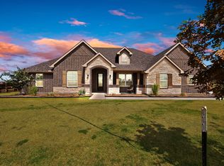 3608 Horseshoe Dr, Van Alstyne, TX 75495