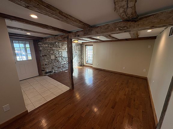 4th image of 4921 Lower Mountain Rd #B