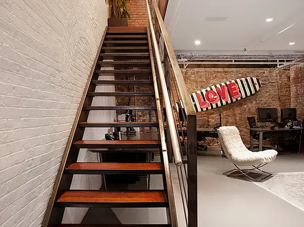 169 Hudson Street image 10 of 12