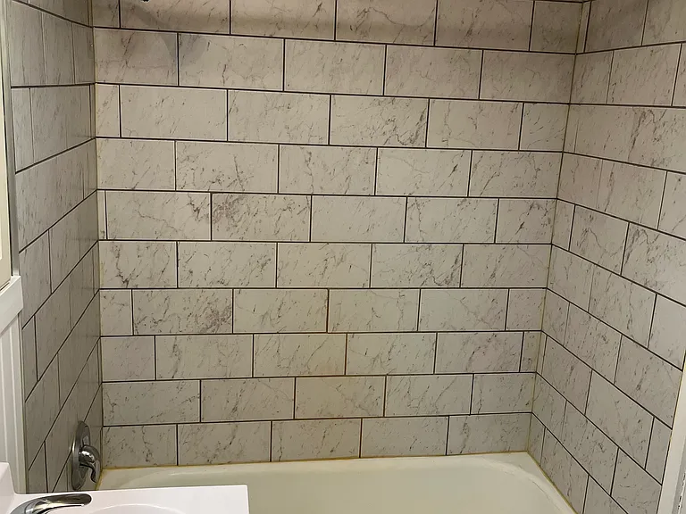 221 E 2nd St #2 — Photo 5