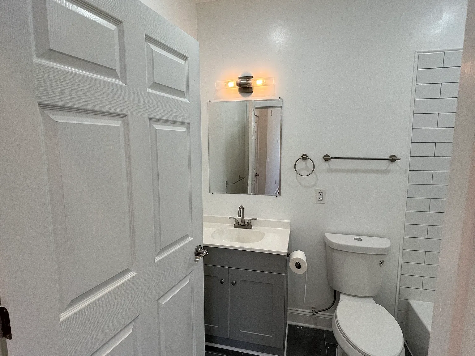 1 bed, 775 sqft, $2,000 — Photo 4