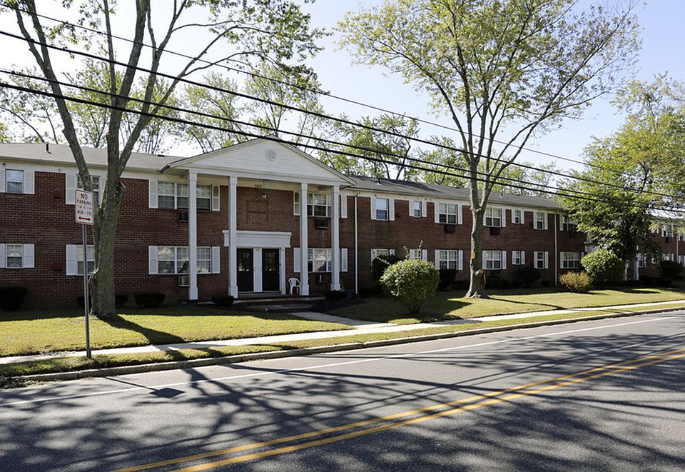 jamestown-village-toms-river-nj-building-photo (003)