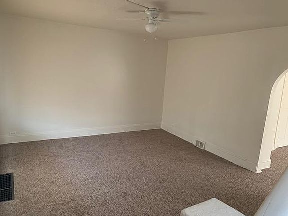 3rd image of 3282 W 31st St