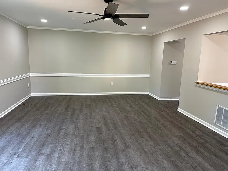 758 Shropshire Dr — Photo 35