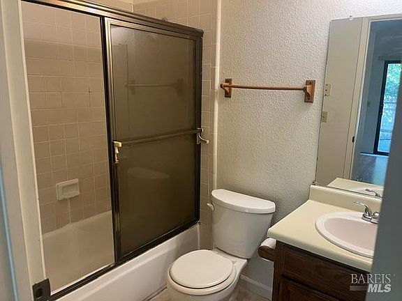 5th image of 1034 Rubicon Way