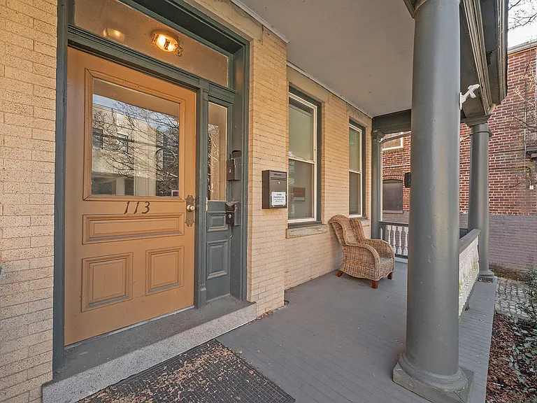 113 N Robinson St — Photo 21