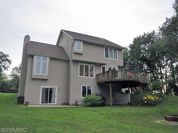 3rd image of 11433 Schoolhouse Dr