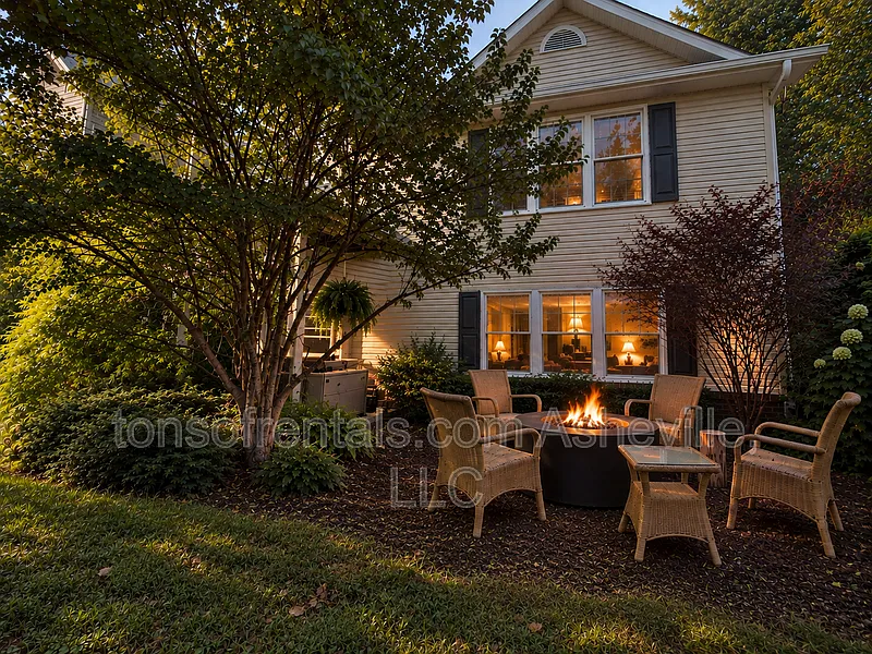 3 bed, 3.5 bath, 2959 sqft, $3,795 — Photo 4