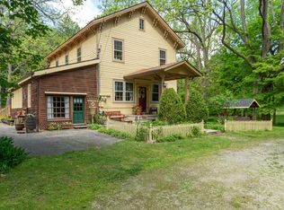 8425 Parshallville Rd, Fenton, MI 48430